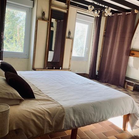 Maison De Campagne - La Belle Claudine Laruscade Esterno foto